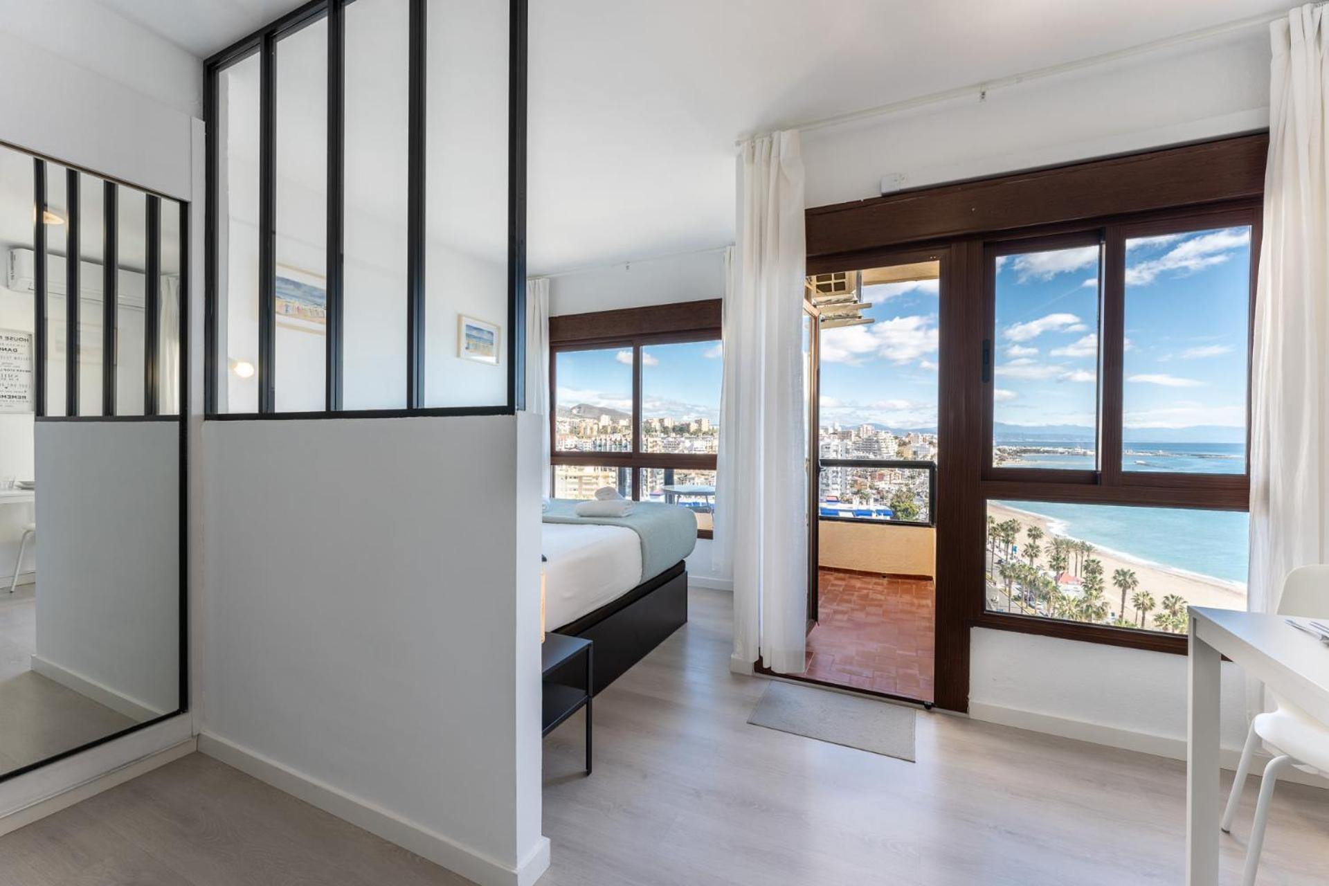 Bhost - Torrealmadena Appartement Benalmádena Buitenkant foto