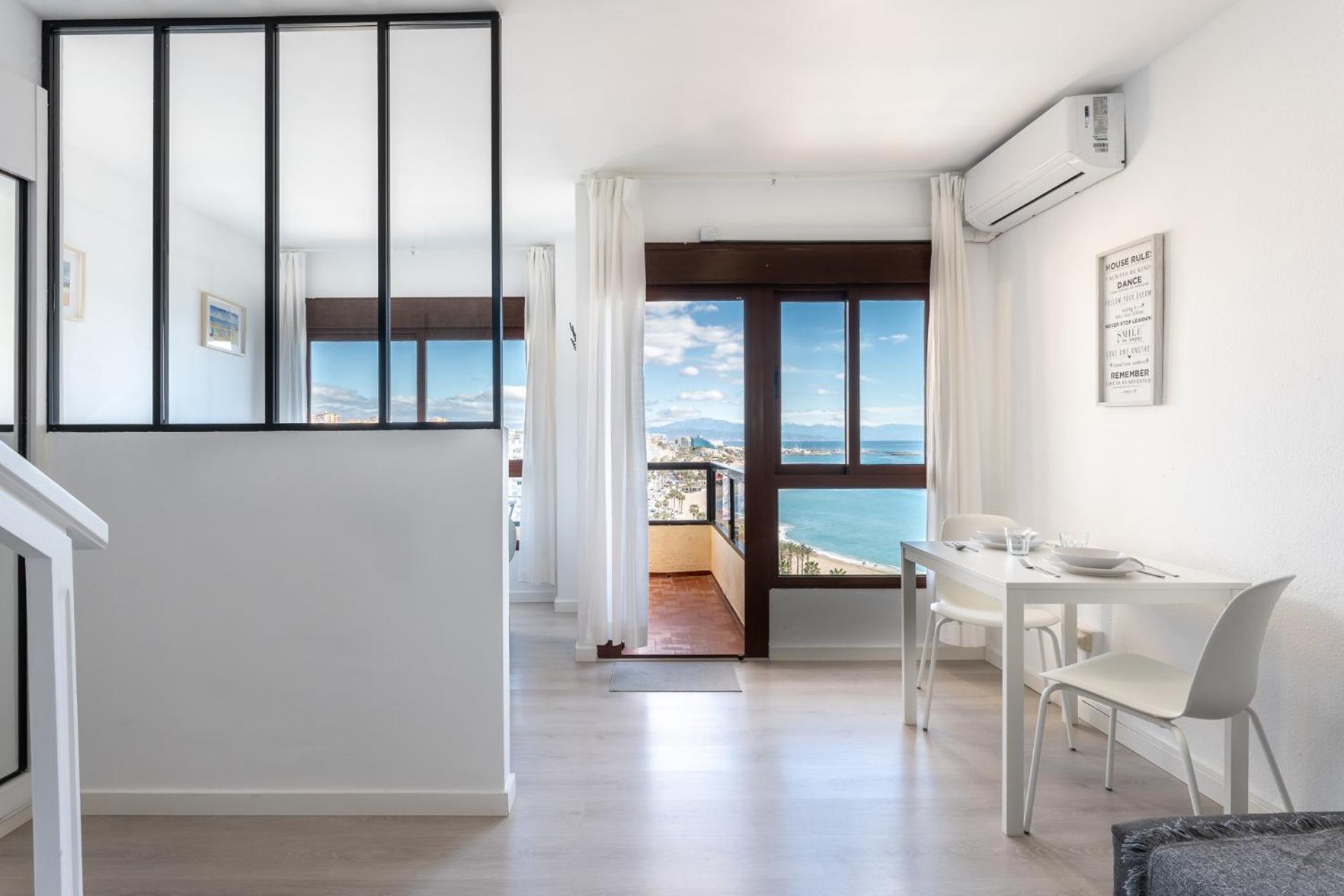 Bhost - Torrealmadena Appartement Benalmádena Buitenkant foto